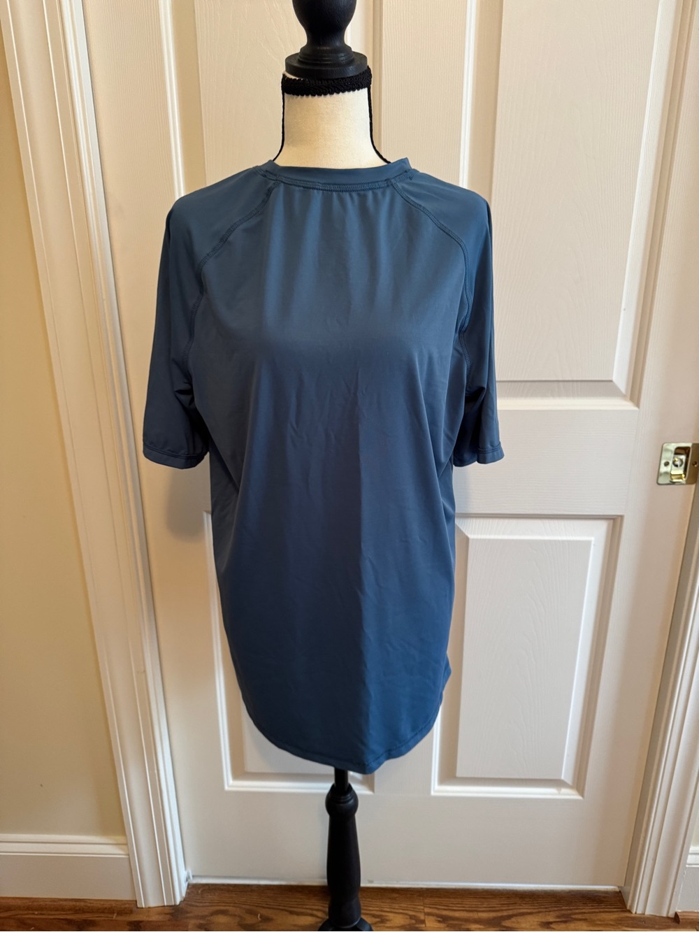 George men’s Blue Short-Sleeve Swim Performance T-shirt size medium
